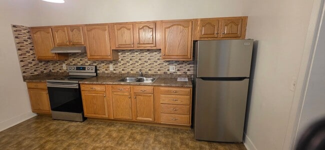 15 S 2nd St-Unit -Apt 1 in Lebanon, PA - Building Photo - Building Photo