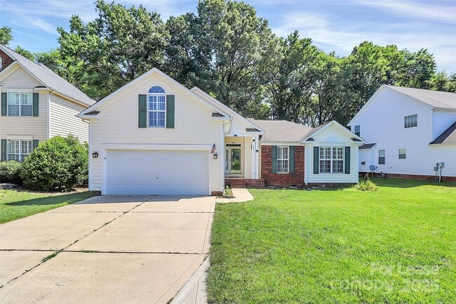 203 Alnwick Ln in Waxhaw, NC - Building Photo - Building Photo
