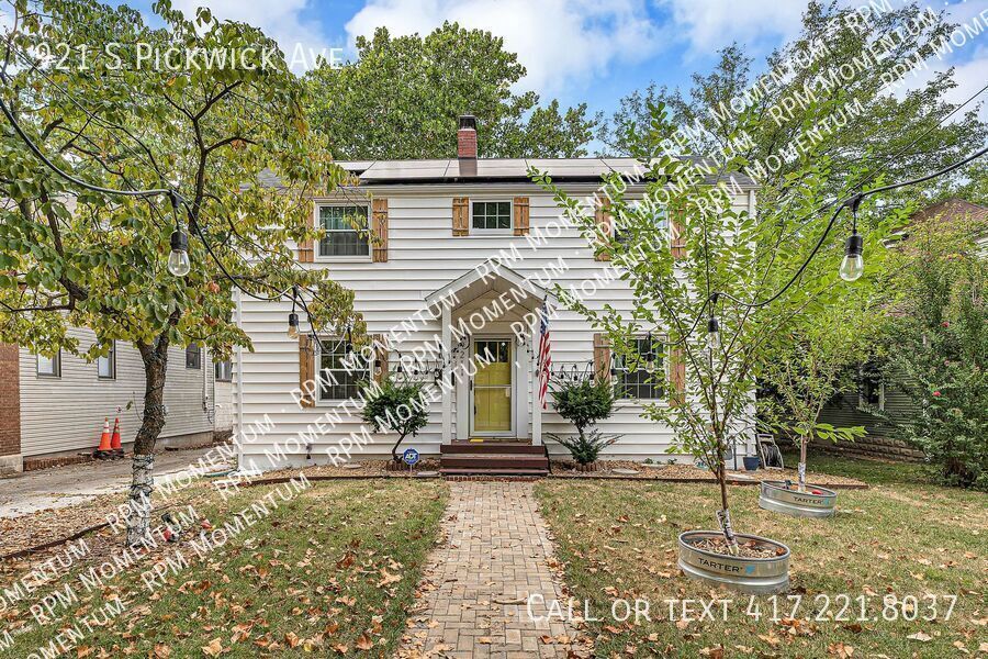 921 S Pickwick Ave in Springfield, MO - Building Photo