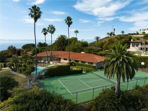984 La Cresta Pl in Palos Verdes Estates, CA - Building Photo - Building Photo