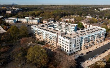 8501 University Executive Park Dr, Unit A2 in Charlotte, NC - Building Photo - Building Photo