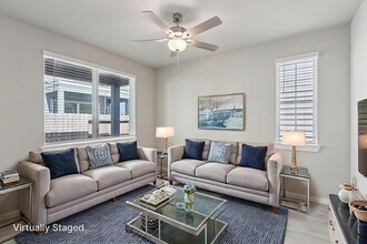 567 Avisa Dr in Kemah, TX - Building Photo - Building Photo