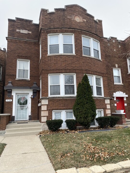 7738 S Ridgeland Ave in Chicago, IL - Building Photo