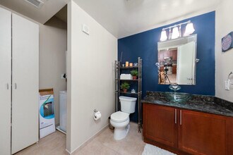 437 New York Ave NW, Unit 504 in Washington, DC - Building Photo - Building Photo