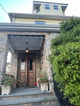 152 Urban St, Unit 2 in Mount Vernon, NY - Foto de edificio - Building Photo