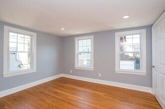 117 Gore St, Unit 117-2 in Cambridge, MA - Building Photo - Building Photo