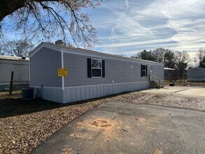 1627 Coleman Rd in Anniston, AL - Building Photo - Building Photo