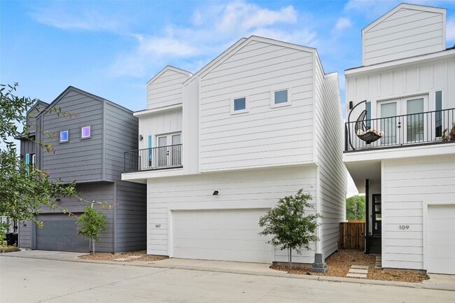 107 Tolima Dove St in Houston, TX - Building Photo - Building Photo