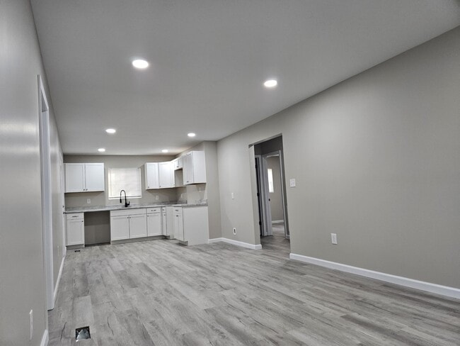 property at 1529 Delaware Ave