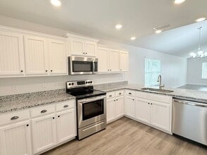 7101 Sonny Dr in Pensacola, FL - Building Photo - Building Photo