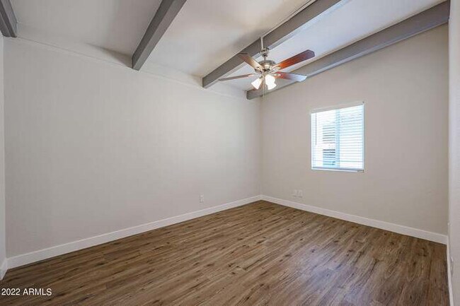 property at 4762 N 14th St