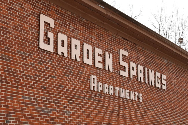 Garden Springs Apartments in Lexington, KY - Building Photo - Building Photo