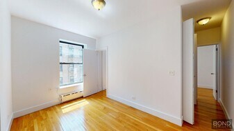 151 Mott St in New York, NY - Building Photo
