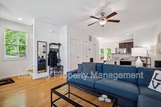 132 Longwood Dr in Charlottesville, VA - Building Photo - Building Photo