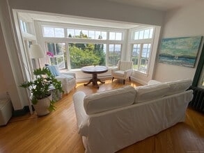 17 Smith Ct in Groton, CT - Building Photo - Building Photo