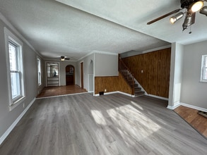 84 W Kalama Ave in Madison Heights, MI - Building Photo - Building Photo