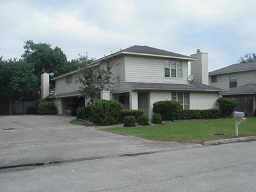 10834 Sugar Hill Dr in Houston, TX - Foto de edificio