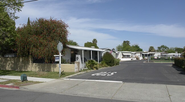 Adobe Mobile Lodge in Concord, CA - Building Photo - Building Photo