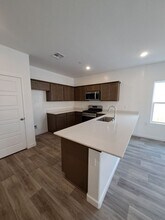 7046 W Willis Ave in Fresno, CA - Building Photo - Building Photo