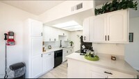 3030 E Clarendon Ave, Unit 24 photo'