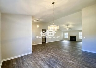 39 Glenmaura Way NW in Cartersville, GA - Foto de edificio - Building Photo