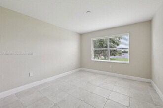 16710 NW 12th St in Pembroke Pines, FL - Building Photo - Building Photo