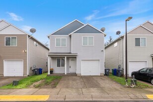 12584 SE Ramona St in Portland, OR - Building Photo