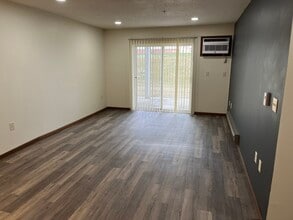 Fox Run Apartments in Portage, WI - Foto de edificio - Building Photo