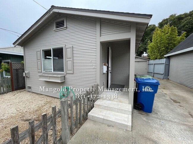 property at 415 Wood St