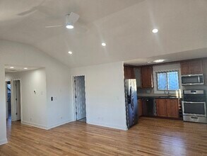 4737 W Warwick Ave in Chicago, IL - Building Photo - Building Photo