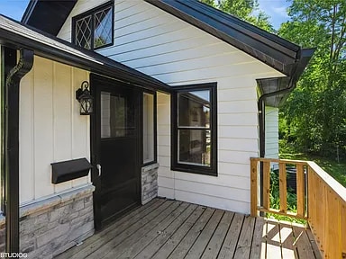 3215 E 8th St in Des Moines, IA - Foto de edificio - Building Photo