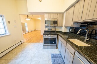 32 46th St in Weehawken, NJ - Building Photo - Building Photo