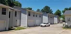 property at 617 W Adams St