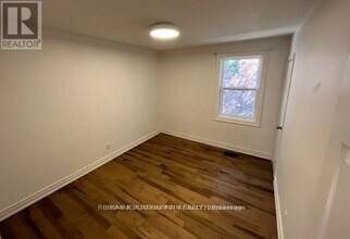 293 Ellerslie Ave in Toronto, ON - Building Photo - Building Photo