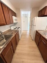 21 Swatling Rd in Latham, NY - Building Photo - Building Photo
