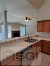 413 Windy Hill Ln in Fort Worth, TX - Building Photo - Building Photo