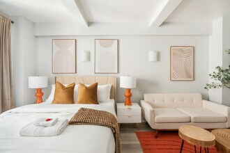 240 W 73rd St in New York, NY - Building Photo - Building Photo