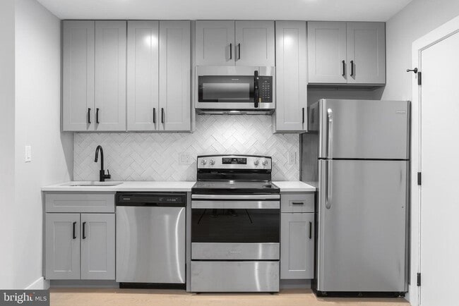 1707 Rittenhouse Square in Philadelphia, PA - Building Photo - Building Photo