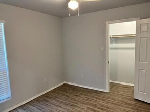 8419 10th Pl in Lubbock, TX - Foto de edificio - Building Photo