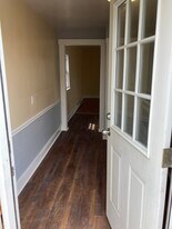 240 W Hallam Ave, Unit 2 in Washington, PA - Building Photo