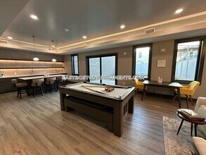 656 Saratoga St-Unit -313 in Boston, MA - Building Photo - Building Photo