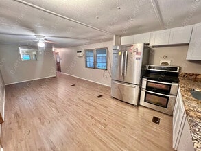 820 Paradise Blvd in Tarpon Springs, FL - Building Photo - Building Photo