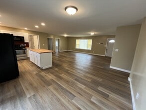 425 Paul Ave in Champaign, IL - Building Photo - Building Photo