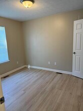 297 Young St in Georgetown, KY - Building Photo - Building Photo