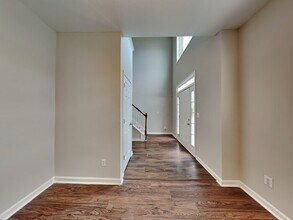 285 Jerome Ct, Unit 4 in College Park, GA - Building Photo - Building Photo