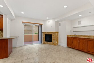 16123 Sunset Blvd in Los Angeles, CA - Building Photo - Building Photo