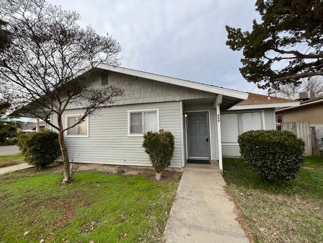 property at 800-802 W Pleasant Ave