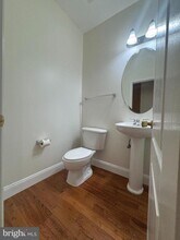 42496 Coronado Terrace in Ashburn, VA - Building Photo - Building Photo