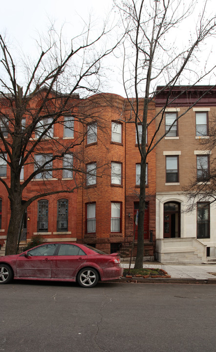 1703 Bolton St in Baltimore, MD - Foto de edificio