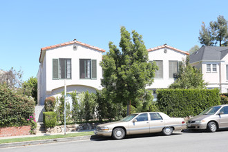 252 S Lasky Dr in Beverly Hills, CA - Building Photo - Primary Photo